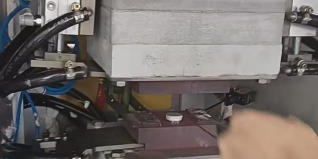 ���ӔUɢ����늳ؘO��