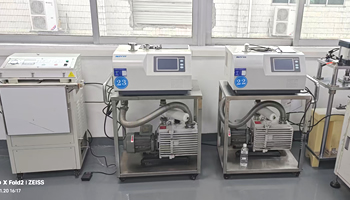 �z�y����