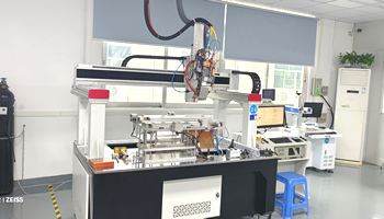 �z�y����