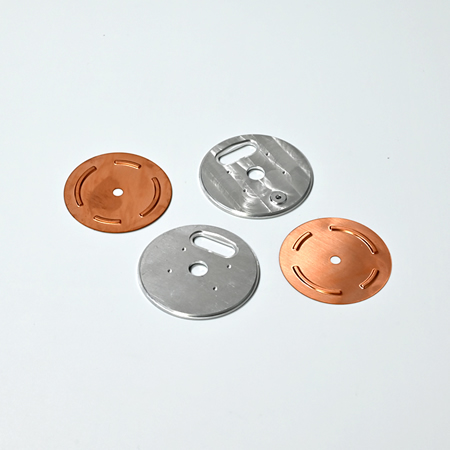 �A��늳��w��